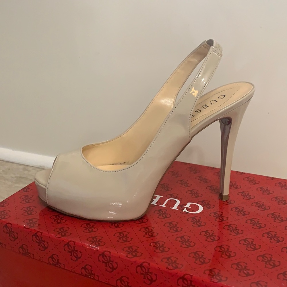 GUESS Nude peep toe platform sling back heels LIKE NEW size 8.5